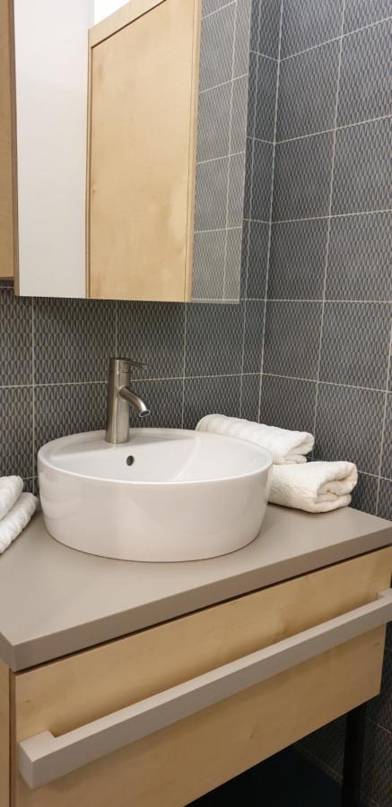 Genius Guest Unique Banovci Apartment Eksteriør bilde